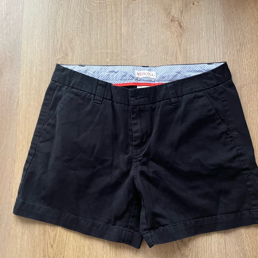 Black chino short
